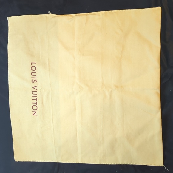 Louis Vuitton large dust bag - Picture 4 of 4